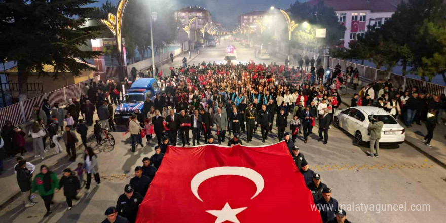 Alaca’da fener alayı