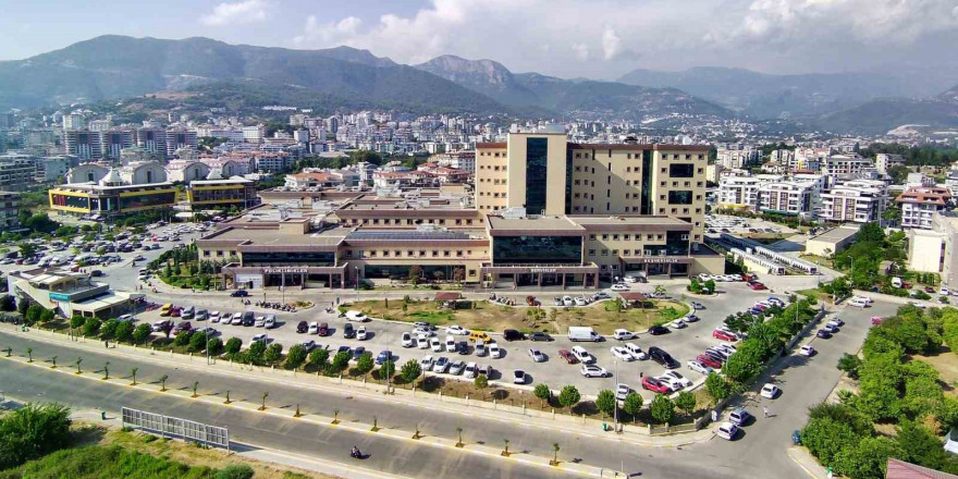 Alanya Eğitim ve Araştırma Hastanesi’nde 2023 yılında 1 milyon 636 bin 683 kişiye sağlık hizmeti verildi