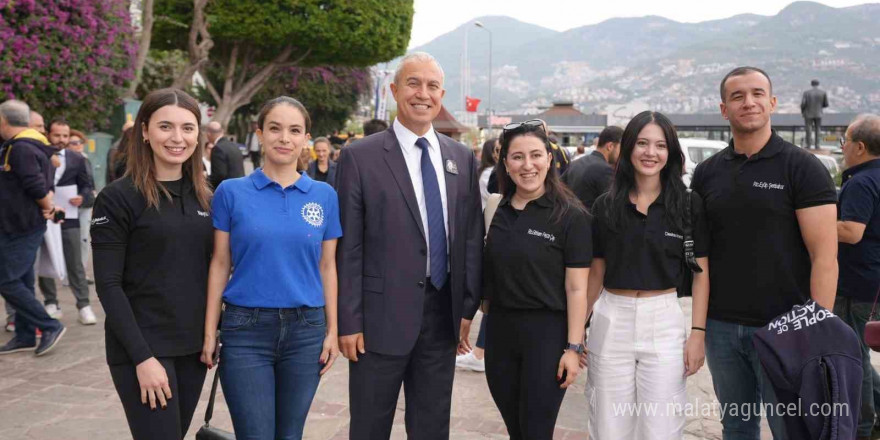 Alanya’da dip deniz tertemiz etkinliği