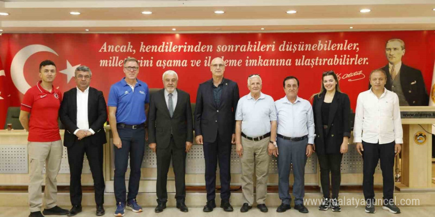 Alanya’da Triatlon heyecanı yarın başlıyor