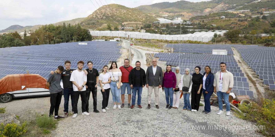 Alanya’ya gelen Alman öğrenciler sürdürülebilir enerji üzerine çalışmalarını tamamladı