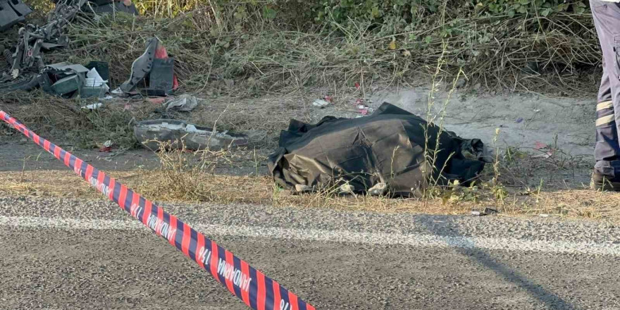 Alaplı’da motosiklet sürücüsü kamyonun altında kaldı: 1 ölü