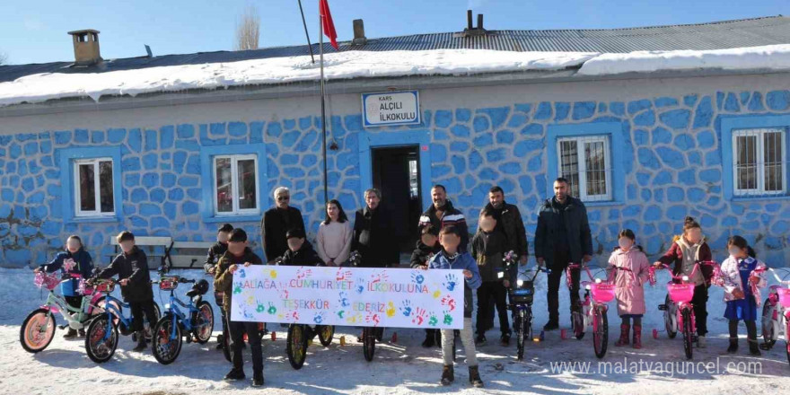 Aliağa’dan doğu illerindeki öğrencilere bisiklet