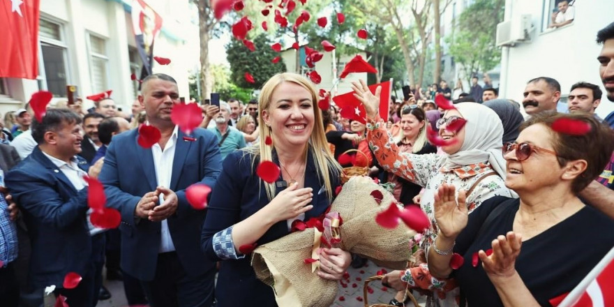 Alkışlarla karşılanan Başkan Doğan; “Bu belediye halkın belediyesi”