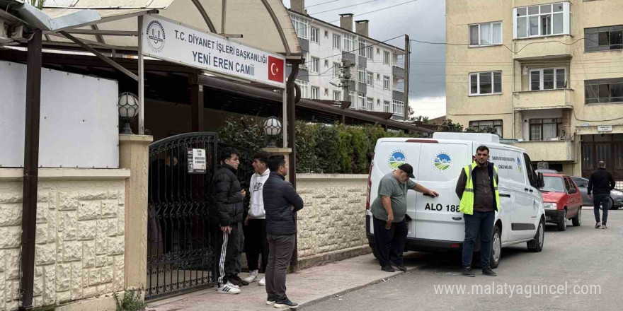 Alkollü sürücünün hayattan kopardığı 11 yaşındaki Zühre son yolculuğuna uğurlandı