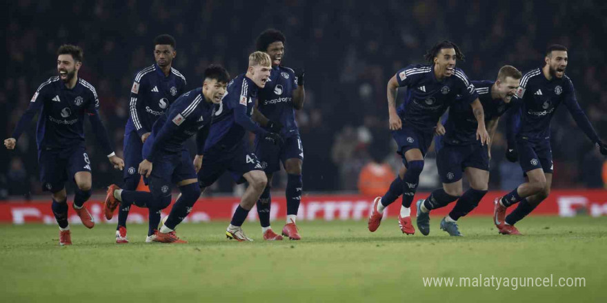 Altay Bayındır, Manchester United’ı FA Cup’ta üst tura taşıdı