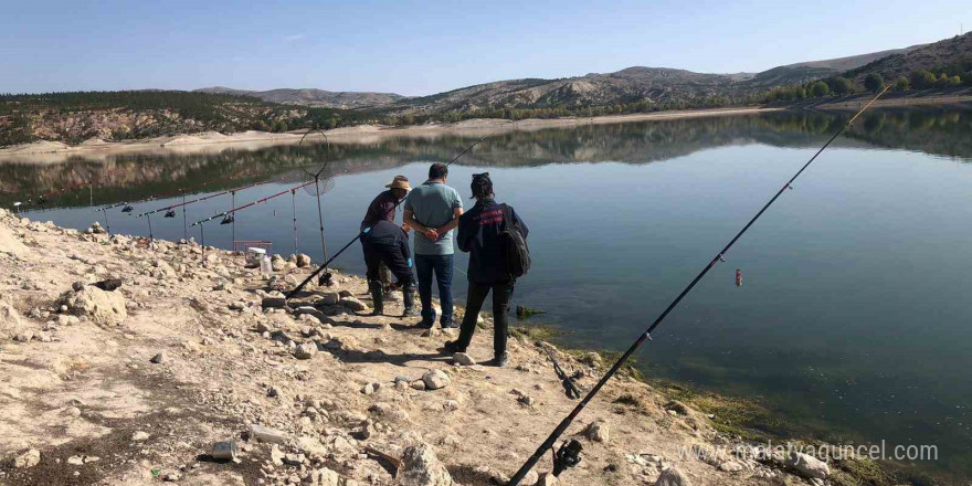 Altınapa Baraj Gölünde amatör avlanma denetlendi