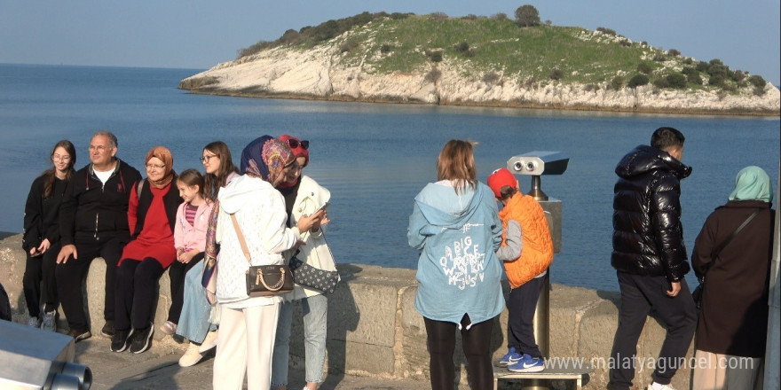 Amasra’da ziyaretçi yoğunluğu