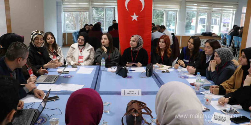 Amasya’nın gençleri “gençlik politikaları” için buluştu