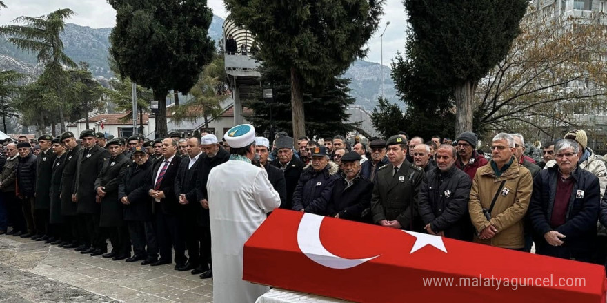 Amasya’nın son Kore gazilerinden Bayram Çelik son yolculuğuna uğurlandı