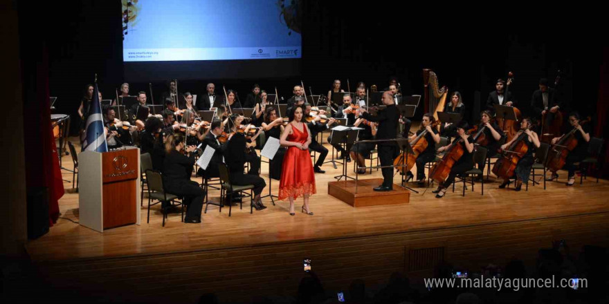 Anadolu Üniversitesi’nde ’Carmen’ rüzgarı esti