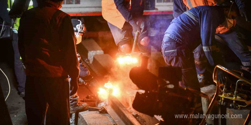 Ankara Metrosu’nda aşınan raylar yenileniyor