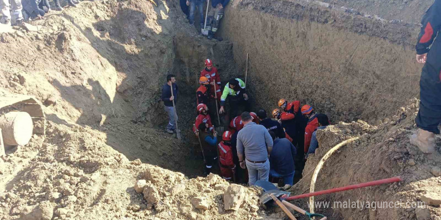 Ankara’da göçük altında kalan iki işçi hayatını kaybetti