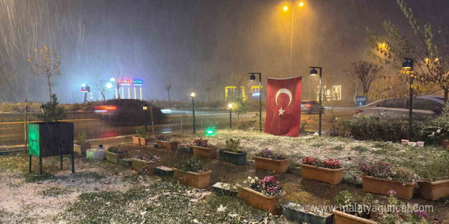 Ankara’nın yüksek kesimlerinde kar yağışı  etkili oldu