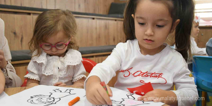 Anne Baba Çocuk Merkezi’nde minikler, ilk mezuniyet sevinci yaşadı