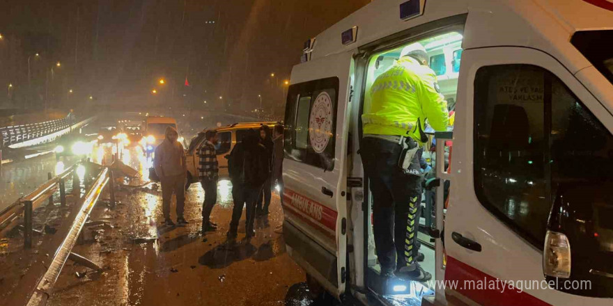 Antakya’da refüje çarpan aracın sürücüsü yaralandı