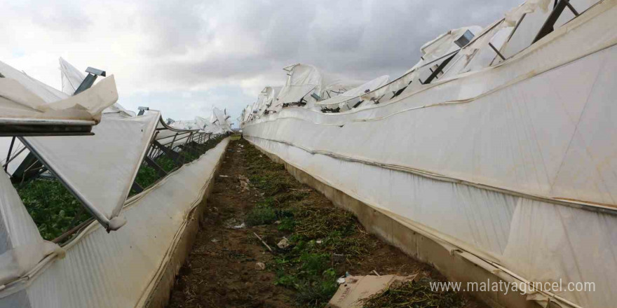 Antalya Büyükşehir, afet bölgesinde incelemelerde bulunup yardım eli uzattı