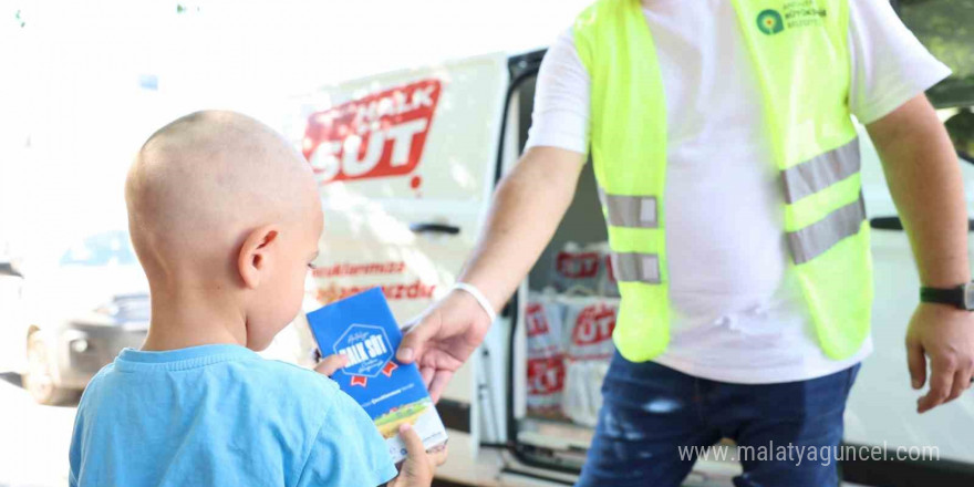 Antalya Büyükşehir Belediyesi sosyal destekleriyle hayatlara dokunuyor