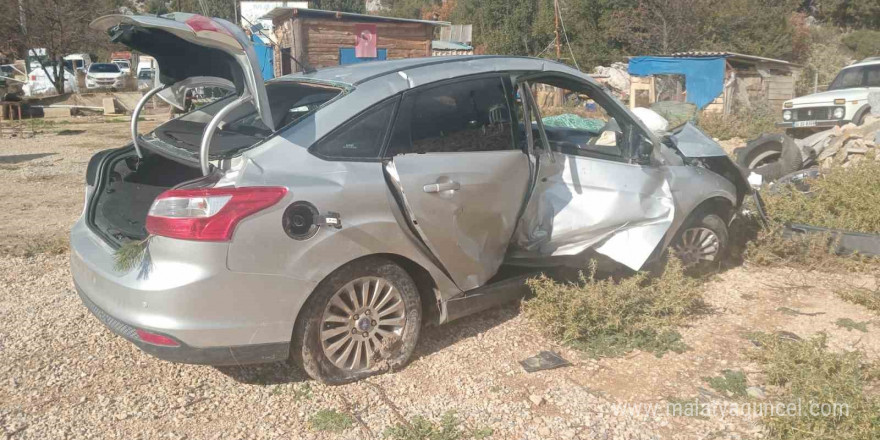 Antalya-Konya karayolunda trafik kazası: 1 ölü, 1 yaralı