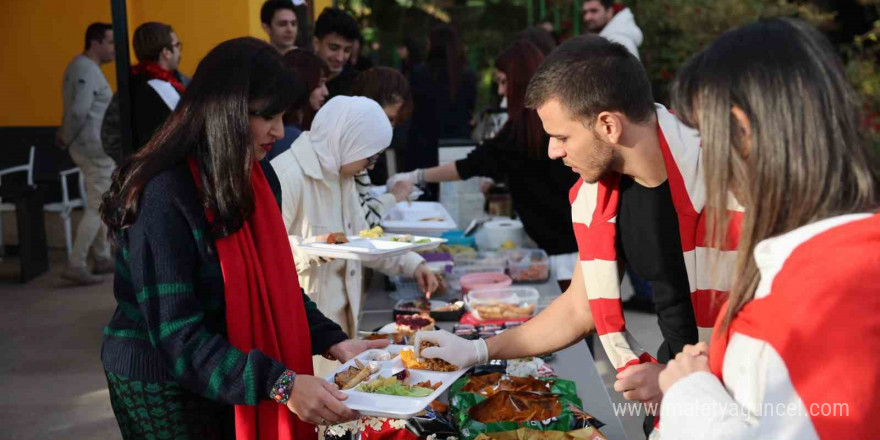 Antalya’da Gençlik Merkezi açıldı