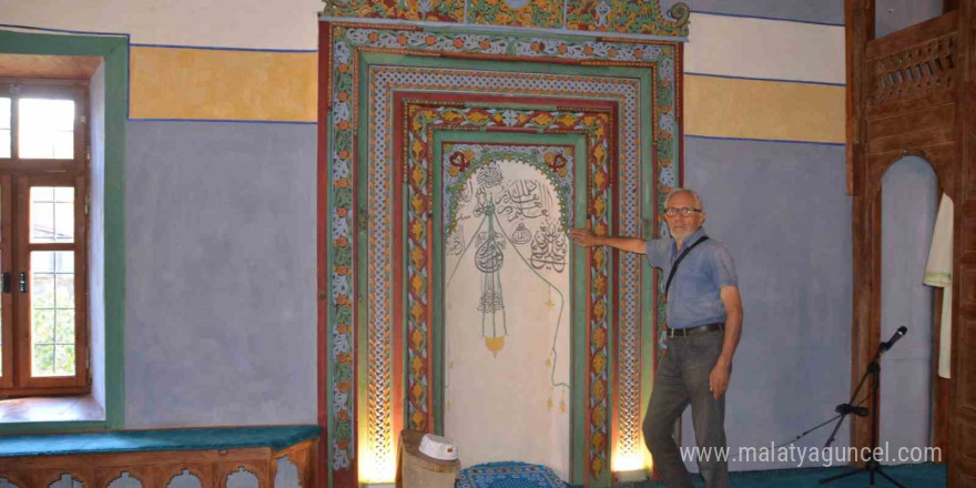 Antalya’daki 600 yıllık Sarıhacılar Camii yıllara meydan okuyor