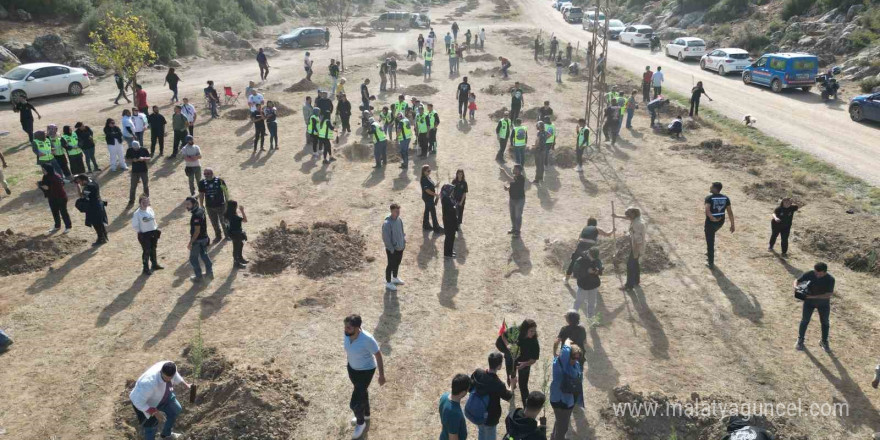 Antalyalı motosiklet tutkunları Şehit Polis Şeyda Yılmaz adına hatıra ormanı oluşturdu