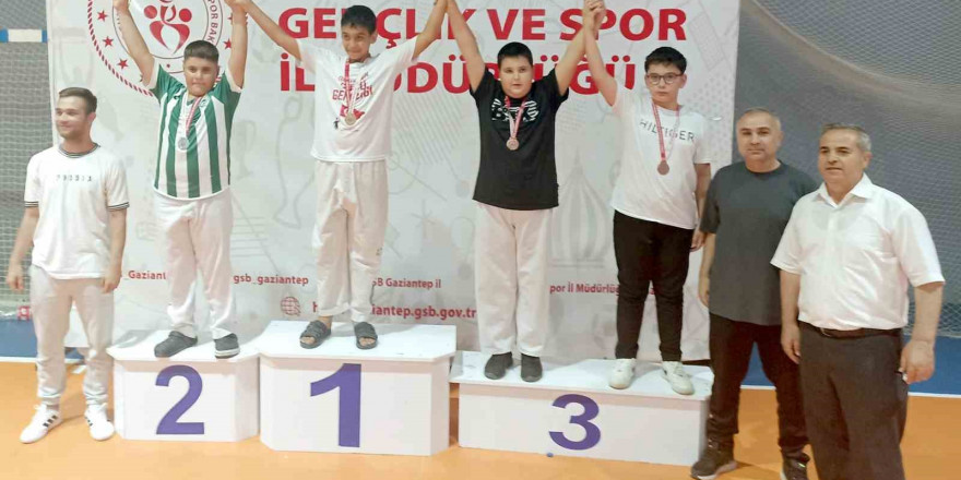 Arabanlı minik tekvandocular Türkiye şampiyonasında Gaziantep’i temsil edecek