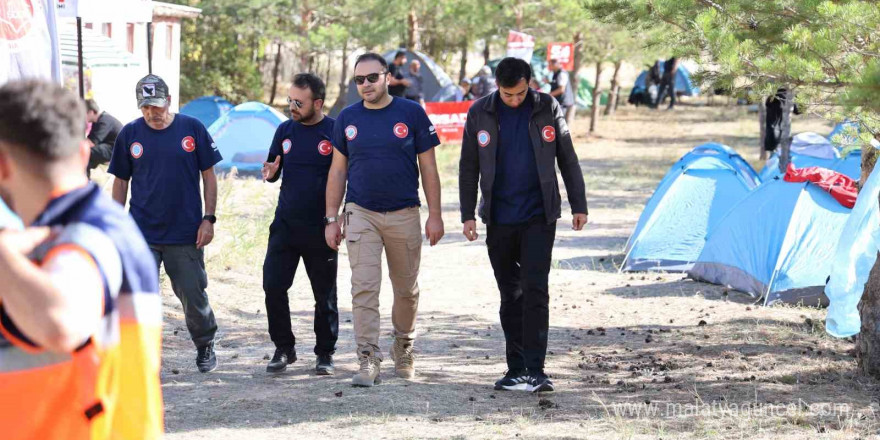 Arama kurtarma gönüllüleri bu sefer kampta buluştu