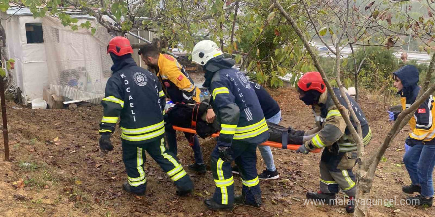 Araziye uçtu, yaralıların ıslanmaması için itfaiye çadır gerdi