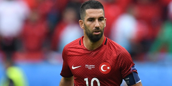 Arda Turan: 'Bu milli takım kadrosunu yıkmayıp, üstüne koyup devam etmeliyiz'