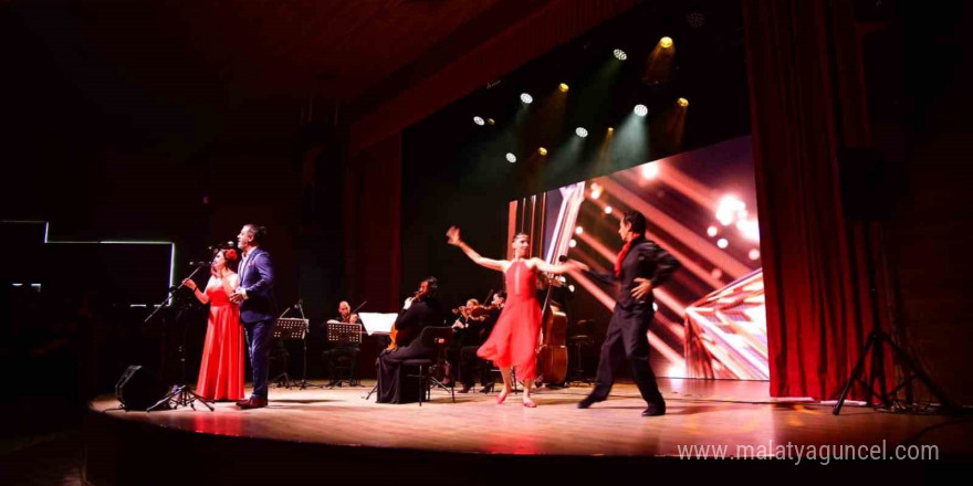 Ardahan’da 1. Anadolu Opera ve Bale Festivaline yoğun ilgi