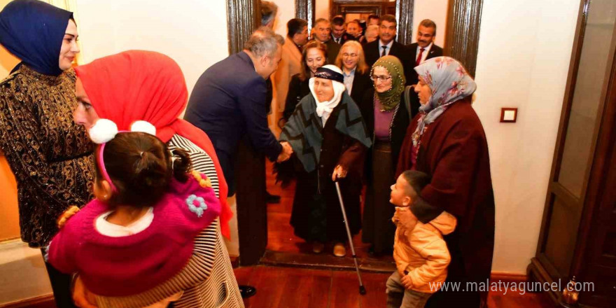 Ardahan’da Cumhuriyet Bayramı kabul töreni düzenlendi