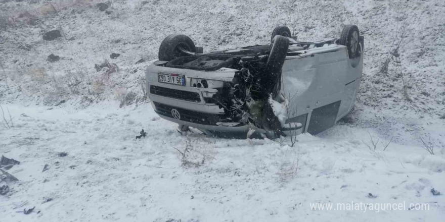 Ardahan’da kar ve sis kazayı beraberinde getirdi: 8 yaralı