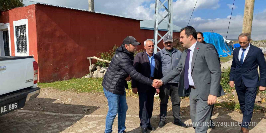 Arpaçay Kaymakamı Akköz, köylerde yapılan çalışmaları yerinde gördü