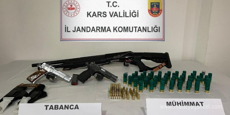 Arpaçay’da silahla 3 kişiyi yaralamıştı: Jandarma kıskıvrak yakaladı