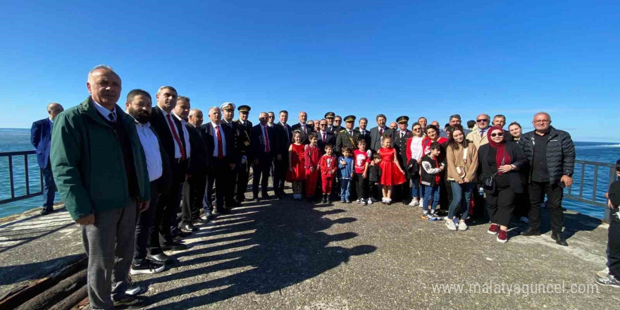 Artvin’de Cumhuriyet coşkusu denizde yaşandı