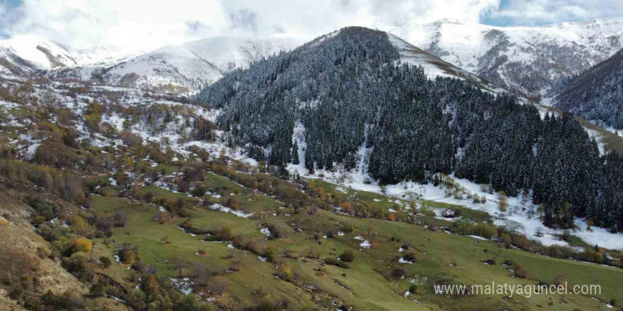 Artvin’de sonbahar ve kış manzaraları aynı karede