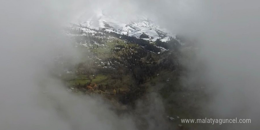 Artvin’de sonbahar ve kış manzaraları aynı karede