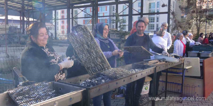 Artvin’in Borçka ilçesinde hamsi şenliği