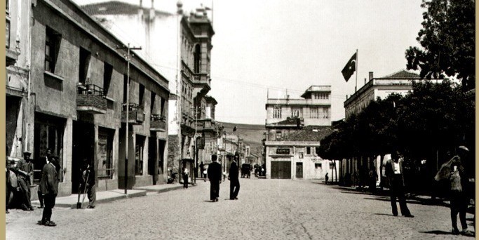 Asırlık fotoğraflar bulundu, tarihi dokusuna uygun yapılıyor