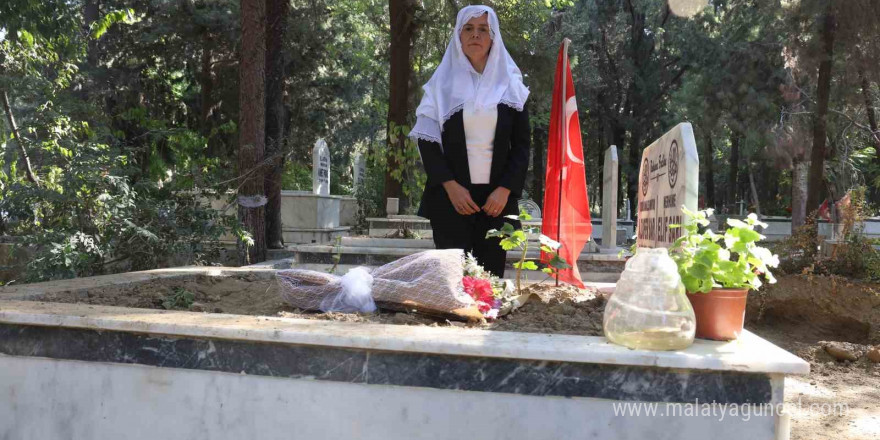 Asrın felaketinde vefat eden muhtar, unutulmadı