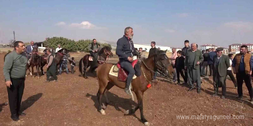 At sevdalıları Adıyaman’da bir araya geldi