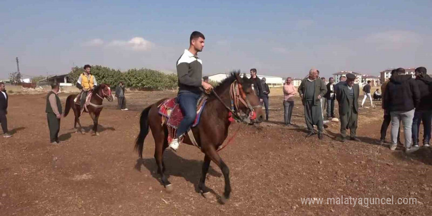 At sevdalıları Adıyaman’da bir araya geldi