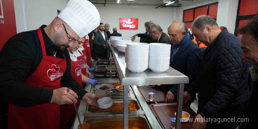 Atakum Belediyesi Kent Lokantası açıldı: 3 çeşit yemek 60 TL