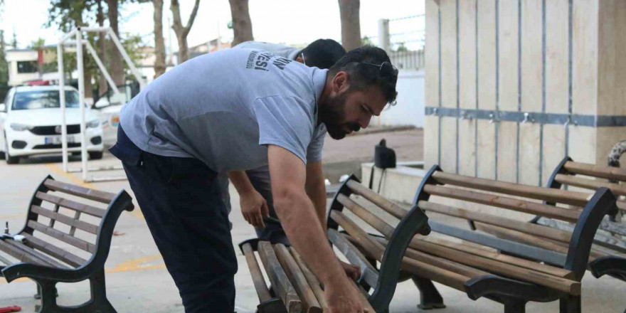 Atakum’da okul bahçelerine bakım