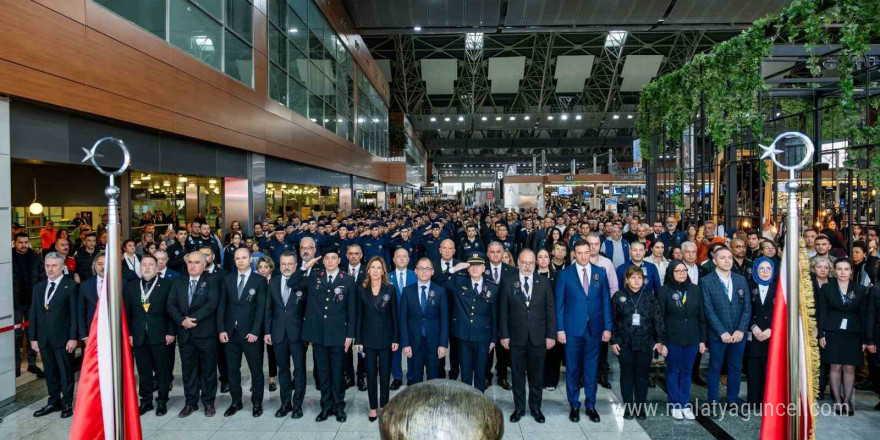 Atatürk, 10 Kasım’da İstanbul Sabiha Gökçen’de özel bir hologram gösterisiyle anıldı