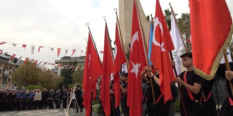 Atatürk, Alanya’da da anıldı