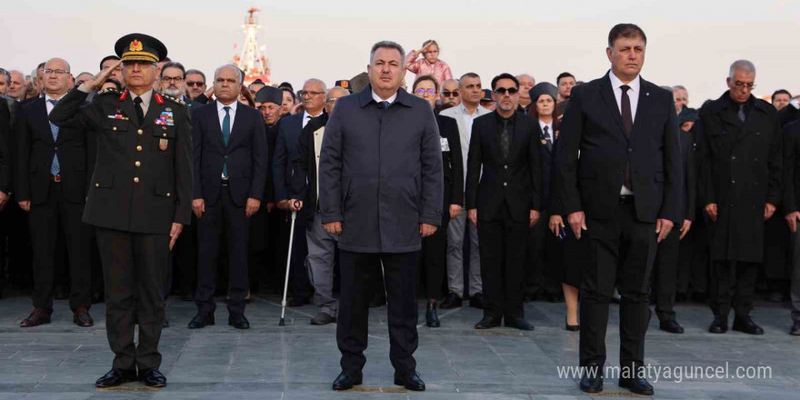 Atatürk, ebediyete intikal edişinin 86. yılında İzmir’de anıldı