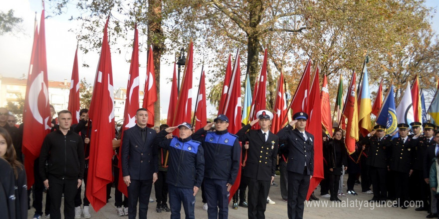 Atatürk Mudanya’da özlemle anıldı