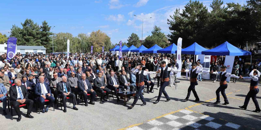 Atatürk Üniversitesinde 2024-2025 Akademik Yılı, “Kampüse hoş geldin” oryantasyon programıyla başladı